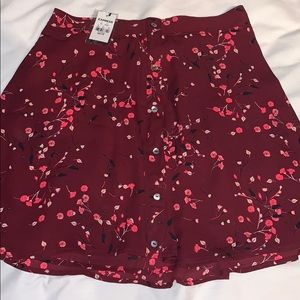 Floral flowy express skirt